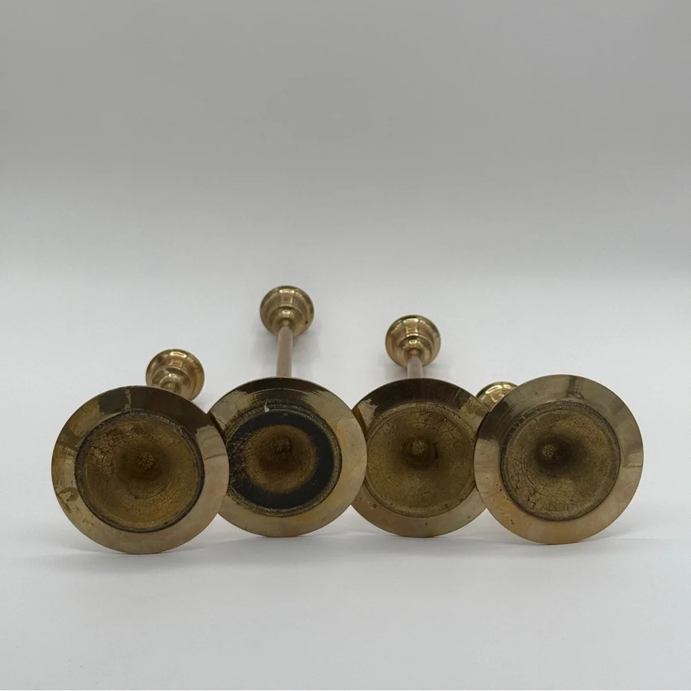 set of four brass candlesticks of varying heights holiday vintage cottagecore - Picture 3 of 7
